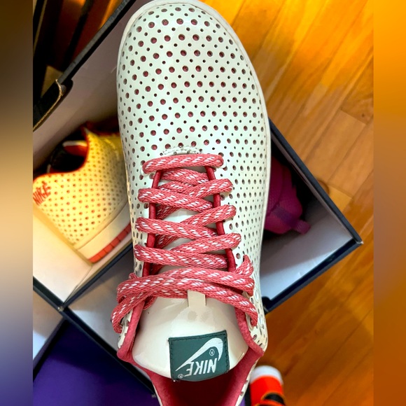 Rare Nike - Picture 2 of 5